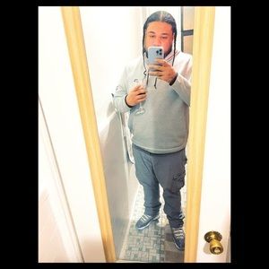 Meet your Posher, Victor